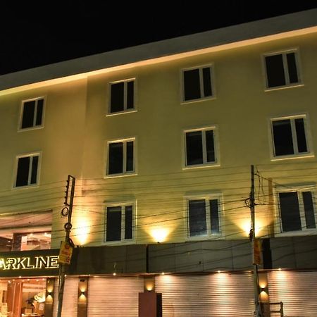 The Parkline Agartala Bagian luar foto