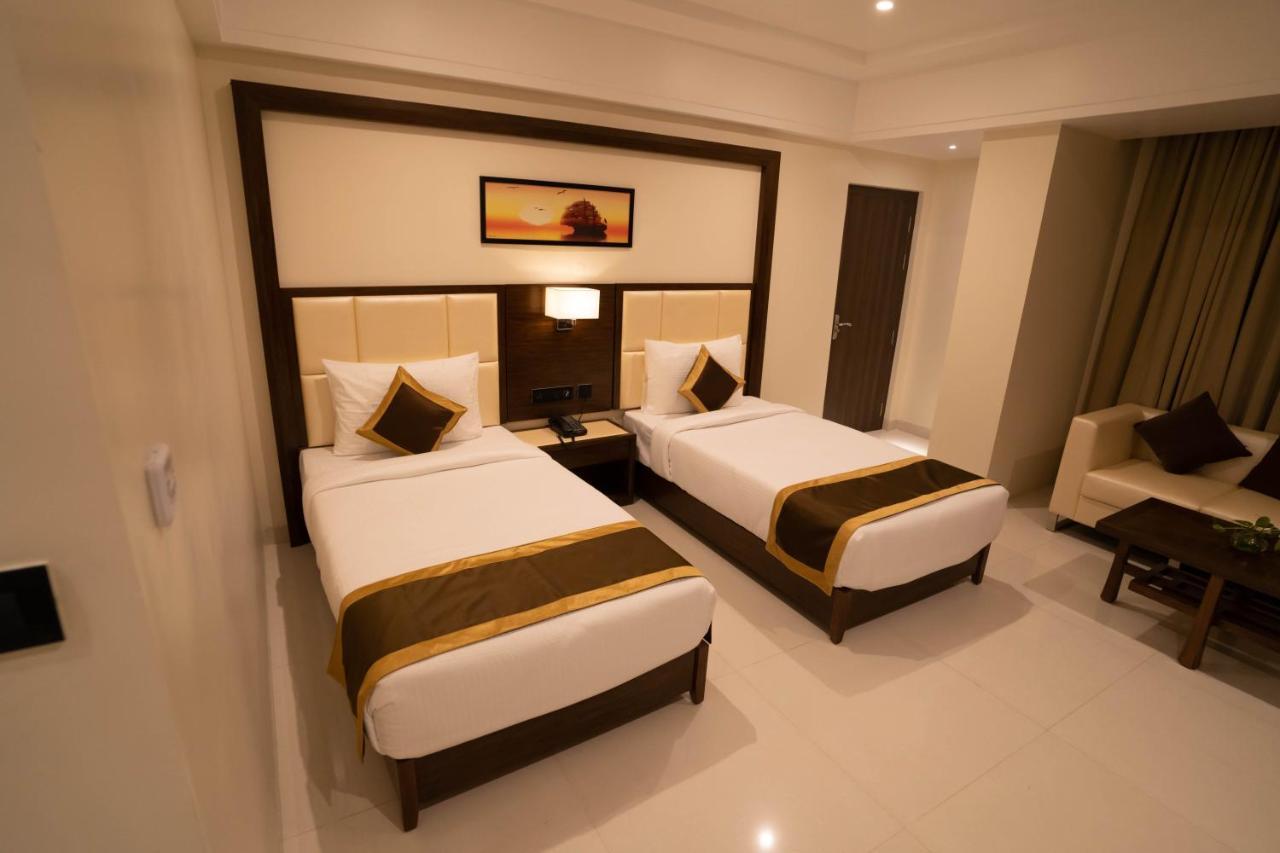The Parkline Agartala Bagian luar foto